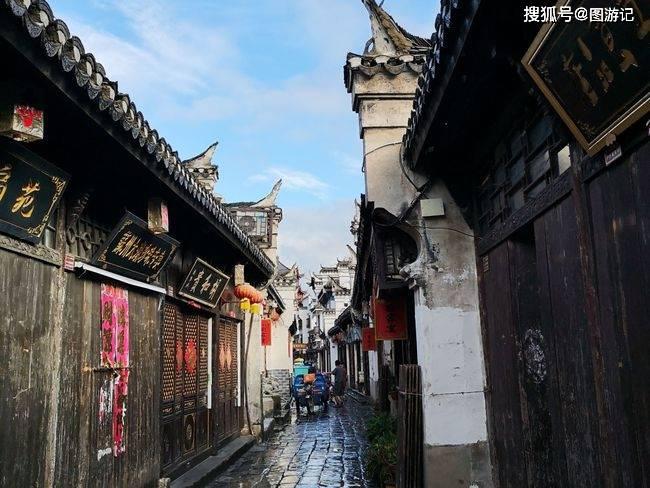 高考失利后该不该复读游戏画面